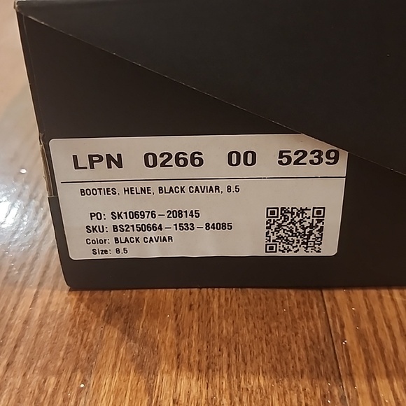 Lace Heeled Ankle Shoes - Picture 4 of 4